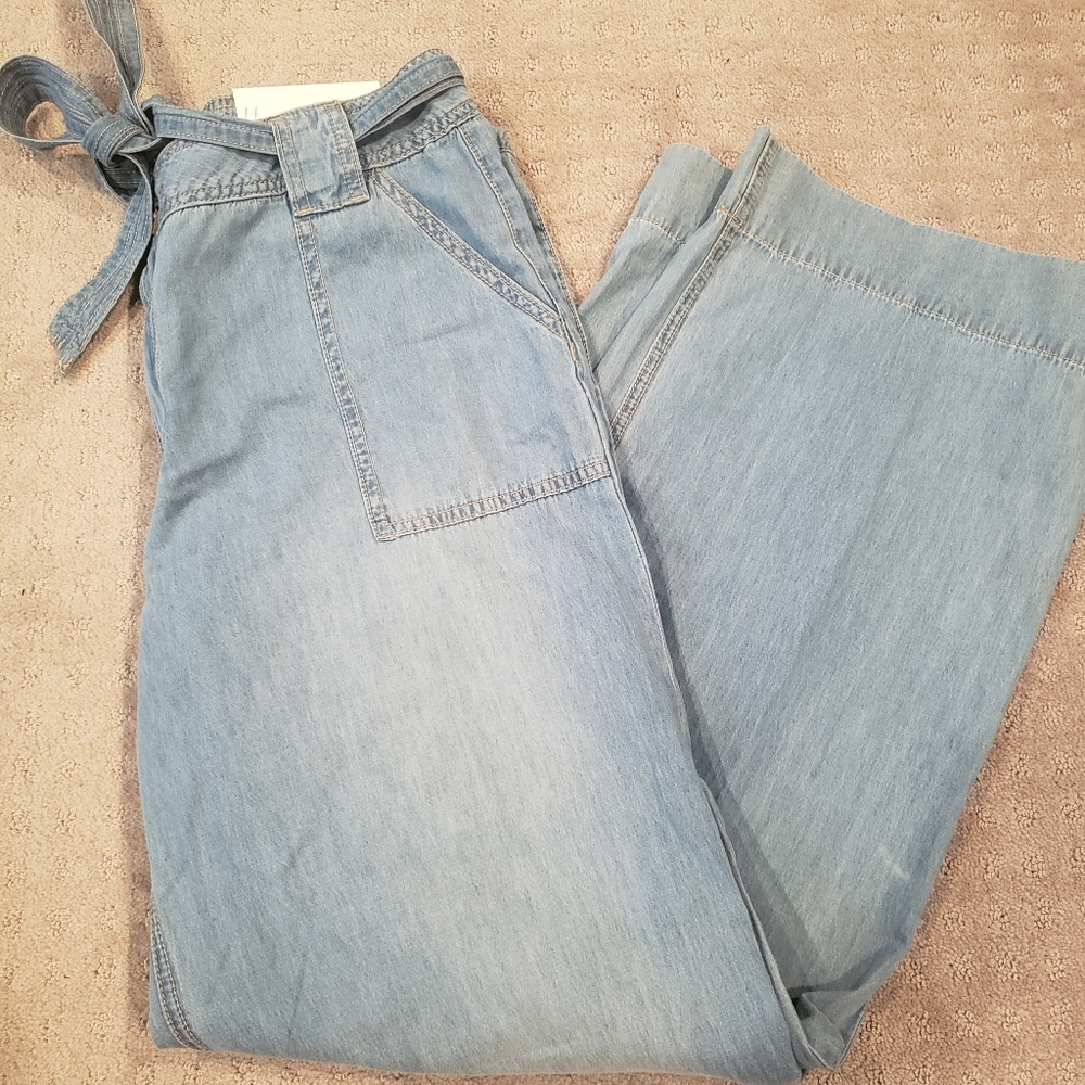 NWT Wide Leg Pants